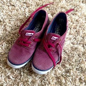 Keds - Maroon Polka Dot